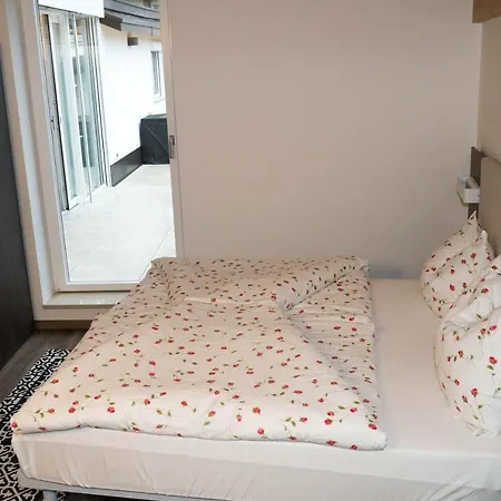 Sunshine Lägenhet *